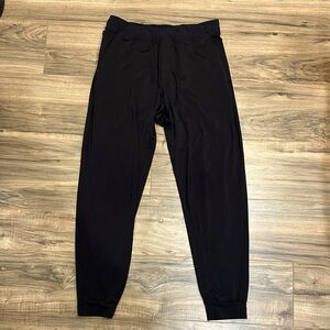Lululemon Joggers Soft Men’s Medium Black 27” Inseam
